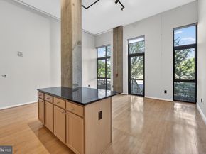2720 S Arlington Mill Drive 109, Arlington VA 22206