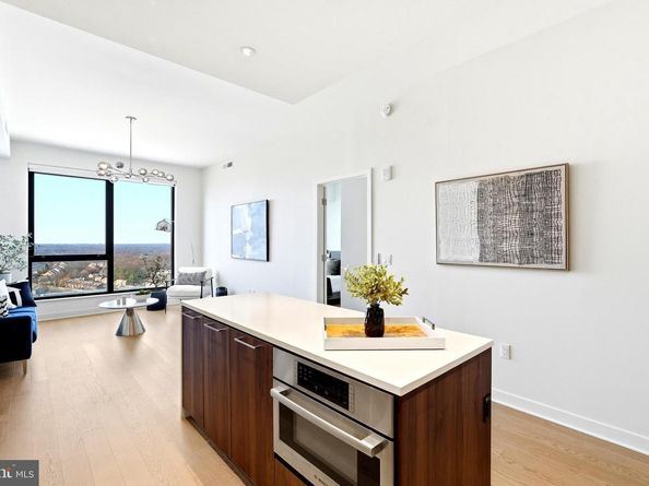 1650 Silver Hill Drive 1703, Mclean VA 22102