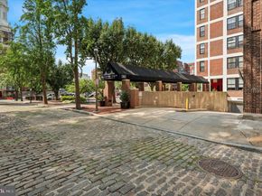 315 New Street 104, Philadelphia PA 19106