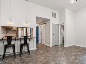 315 New Street 104, Philadelphia PA 19106