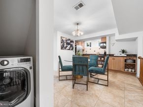 656 9TH Street NE, Washington DC 20002