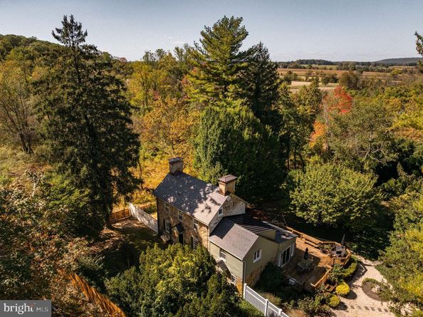 2943 Windy Bush Road, Newtown PA 18940