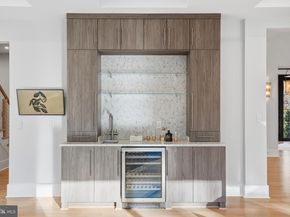 938 Saigon Road, Mclean VA 22102