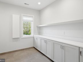 938 Saigon Road, Mclean VA 22102