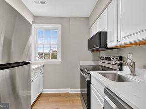 1315 S Walter Reed Drive 204, Arlington VA 22204