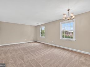 1315 S Walter Reed Drive 204, Arlington VA 22204