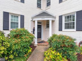 1315 S Walter Reed Drive 204, Arlington VA 22204