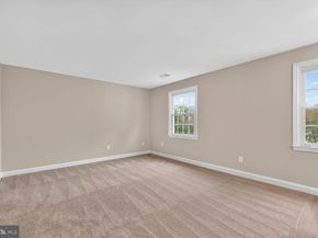 1315 S Walter Reed Drive 204, Arlington VA 22204