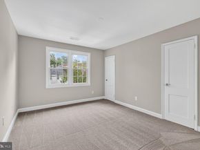 1315 S Walter Reed Drive 204, Arlington VA 22204