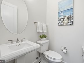 2867 Hill Road, Vienna VA 22181
