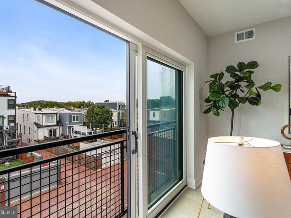 1516 East Capitol Street NE L, Washington DC 20003