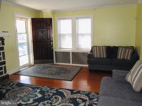 306 S State Road, Upper Darby PA 19082