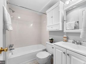 1124 25TH Street NW T4, Washington DC 20037