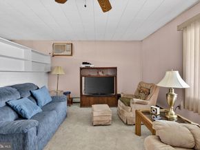 2 Silver Birch Lane, Levittown PA 19055