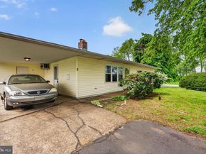 2 Silver Birch Lane, Levittown PA 19055