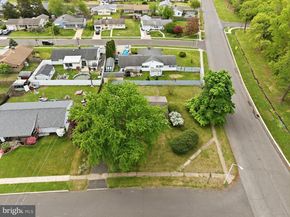 2 Silver Birch Lane, Levittown PA 19055
