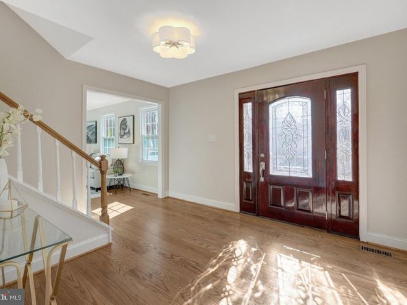 7820 Antiopi Street, Annandale VA 22003