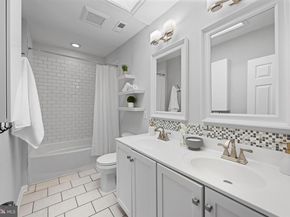 4200 13TH Street NE, Washington DC 20017