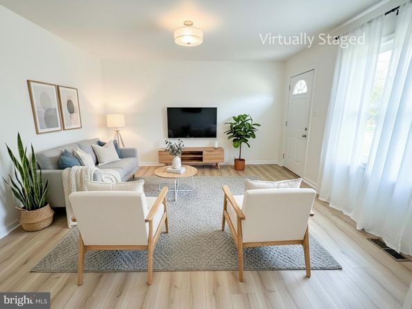 2904 Devereaux Avenue, Philadelphia PA 19149