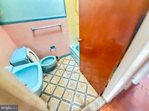 2904 Devereaux Avenue, Philadelphia PA 19149