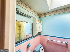 2904 Devereaux Avenue, Philadelphia PA 19149