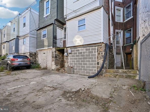5539 Willows Avenue, Philadelphia PA 19143