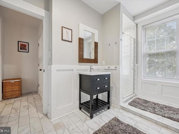 223 Dupont Street, Philadelphia PA 19127