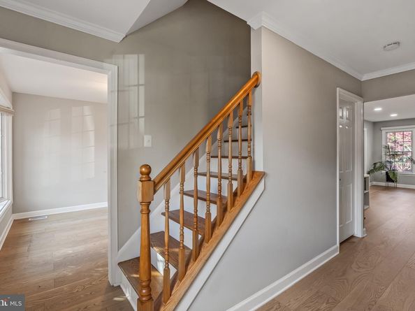 6620 Rosecroft Place, Falls Church VA 22043