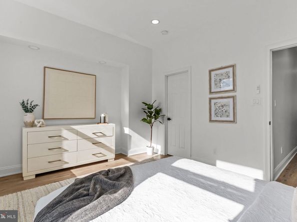 5907 W Girard Avenue, Philadelphia PA 19151