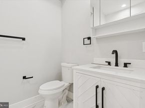 408-410 Cantrell Street, Philadelphia PA 19148