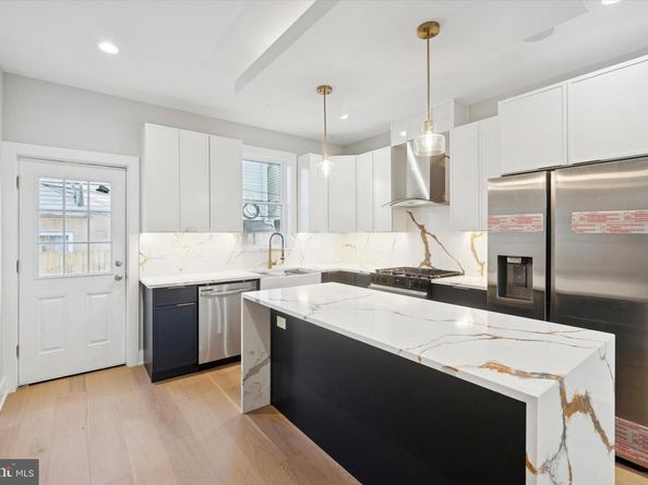 408-410 Cantrell Street, Philadelphia PA 19148