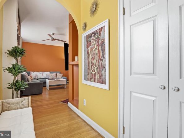 121 13TH Street NE 301, Washington DC 20002