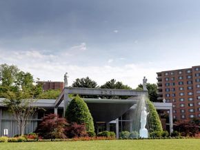 4201 Cathedral Avenue NW 1406E, Washington DC 20016