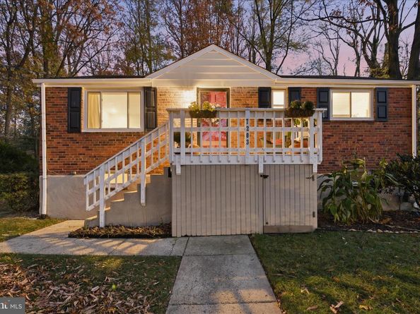 7203 Arthur Drive, Falls Church VA 22046