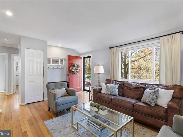 7203 Arthur Drive, Falls Church VA 22046