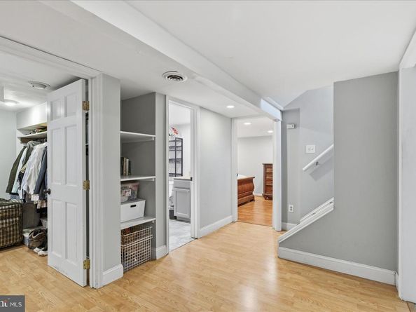 7203 Arthur Drive, Falls Church VA 22046