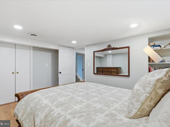 7203 Arthur Drive, Falls Church VA 22046