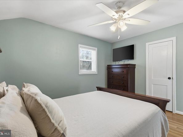 7203 Arthur Drive, Falls Church VA 22046