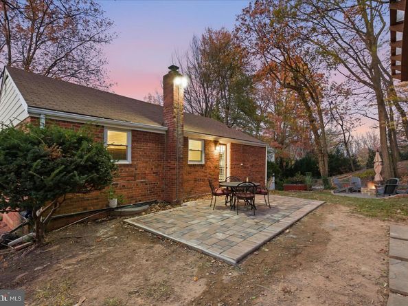 7203 Arthur Drive, Falls Church VA 22046