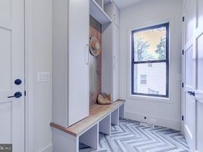 913 Symphony Circle SW, Vienna VA 22180