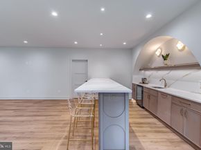 913 Symphony Circle SW, Vienna VA 22180