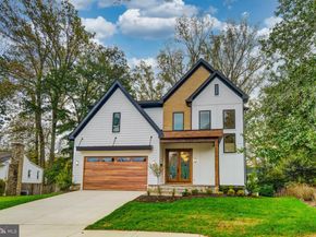 913 Symphony Circle SW, Vienna VA 22180