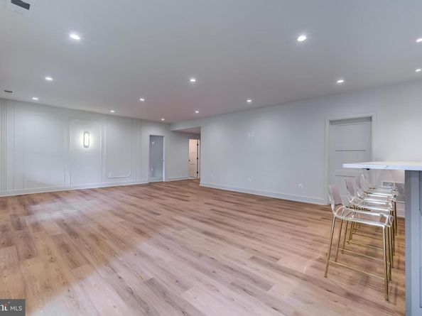 913 Symphony Circle SW, Vienna VA 22180