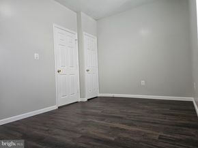 1555 S Hollywood Street, Philadelphia PA 19146