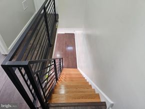 1555 S Hollywood Street, Philadelphia PA 19146