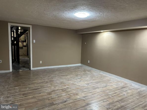 3245 Longshore Avenue, Philadelphia PA 19149