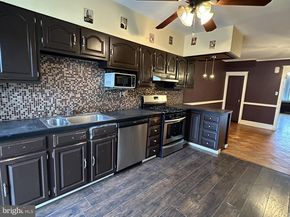 3245 Longshore Avenue, Philadelphia PA 19149