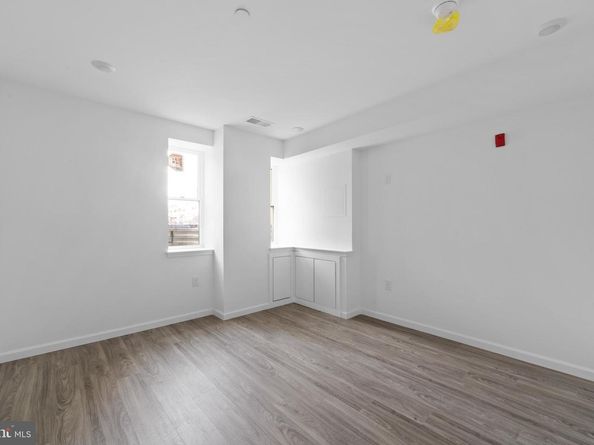 913 N 43rd Street, Philadelphia PA 19104