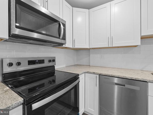 913 N 43rd Street, Philadelphia PA 19104