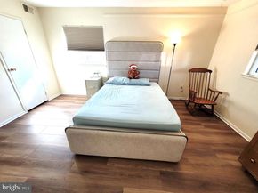 9800 Kingsbridge Drive 2, Fairfax VA 22031